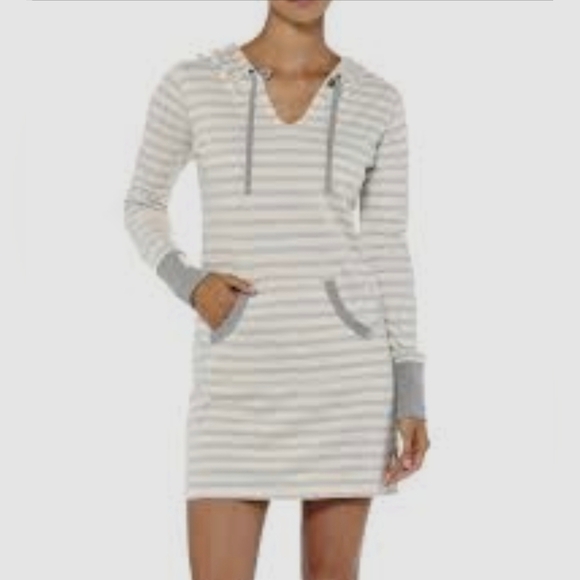 Patagonia Dresses & Skirts - Patagonia Ahnya Hooded Dress Size M